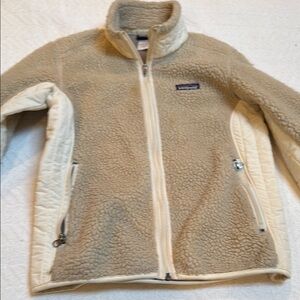 Patagonia Tan and Cream Fleece Jacket